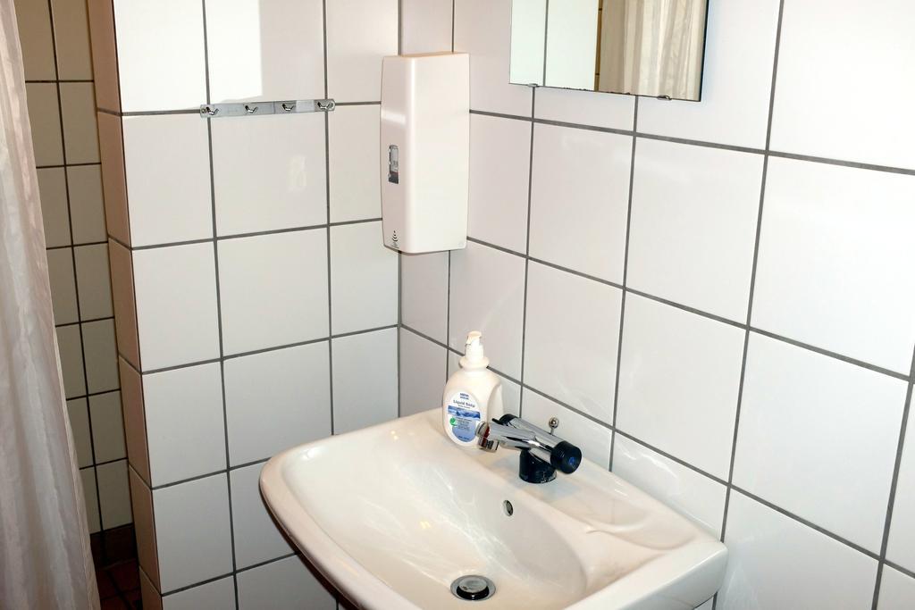 Lokken Hostel Экстерьер фото
